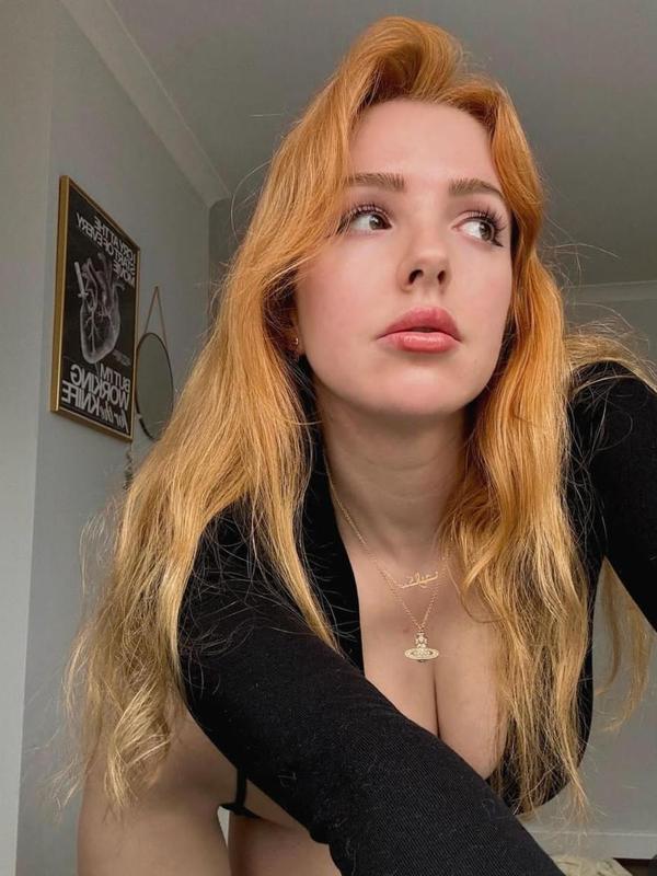 Yazmín Azul la Compañera Ideal para tus Momentos Especiales 1 Mis Fotos