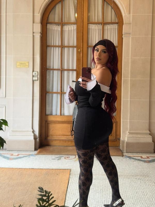 Lía Sofía la Compañera Perfecta para Tus Deseos